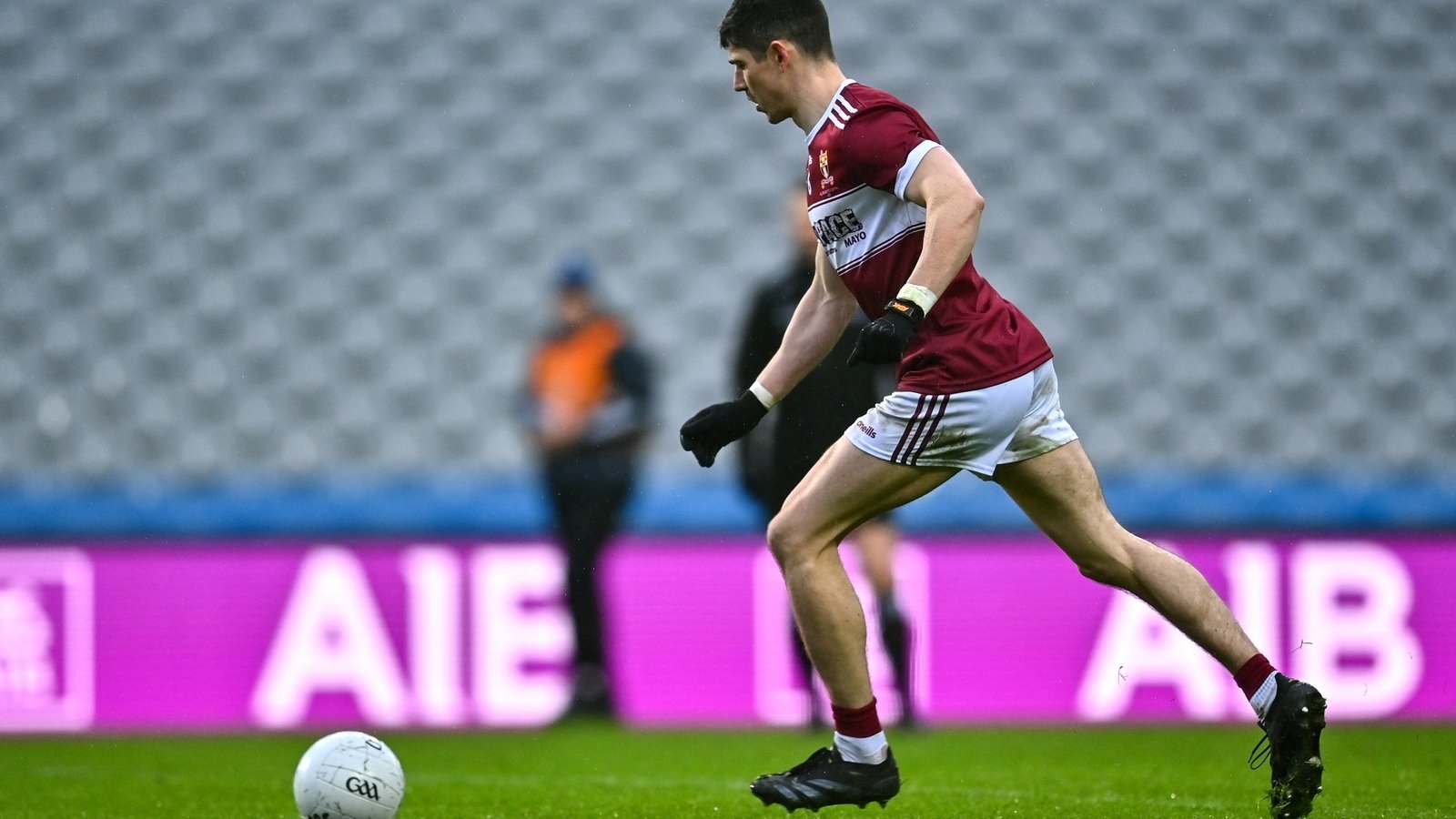 Late Loftus strike seals emotional win for Crossmolina