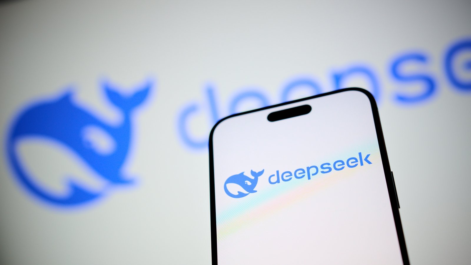 Irish Watchdog Contacts DeepSeek Amid Data Concerns