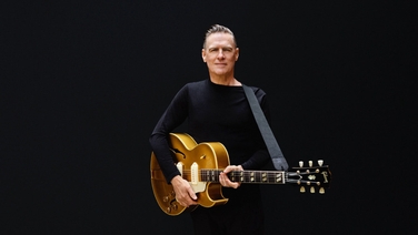 Bryan Adams releases new single Make Up Your Mind