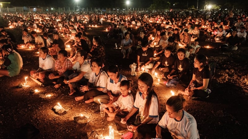 Thousands expected to pay respects to Pope