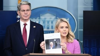 White House slams Amazon on plan to disclose tariffs cost