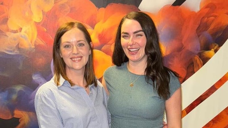 2FM Morning with Laura Fox
