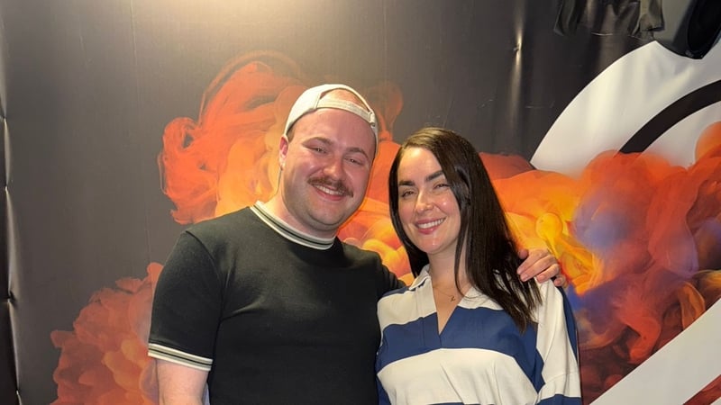 2FM Morning with Laura Fox