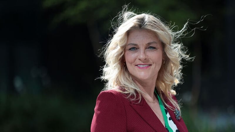 Tús Áite: Cynthia Ní Mhurchú