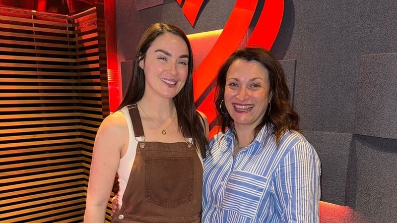 2FM Morning with Laura Fox