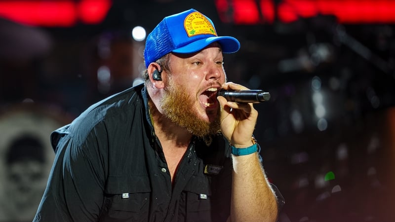Is Luke Combs headlining Slane in 2026?
