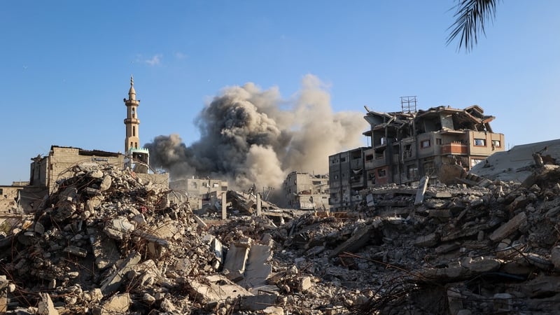 Gaza ceasefire and aid to resume after airstrikes kill 26