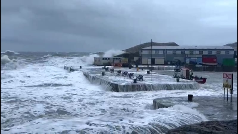 Orange weather warnings remain in Dublin, Wicklow, Louth and Waterford Orange weather warnings remain in Dublin, Wicklow, Louth and Waterford
