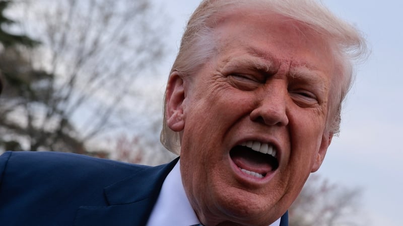 "Trump clearly not in control of events" - Former British Defence Minister