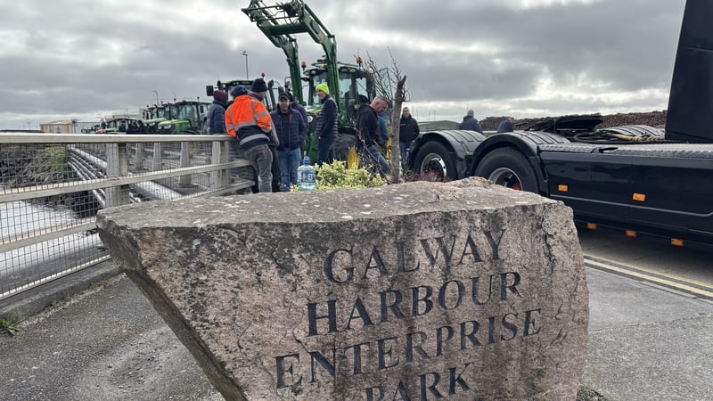 Blockade remains in place at Galway Port