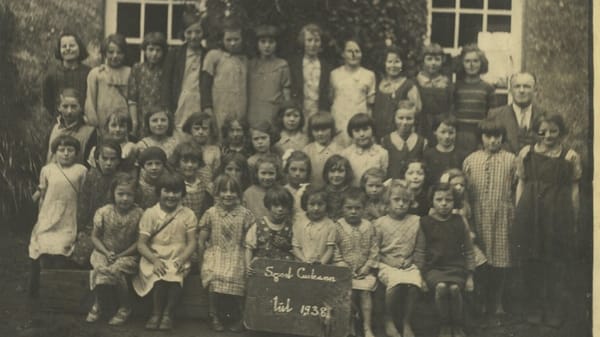 Schoolchildren from Cullen School, Co. Tipperary in July 1938. Photo: Dúchas